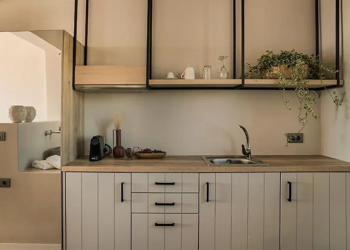 Votsalo Suite-grand Blue * Lixouri