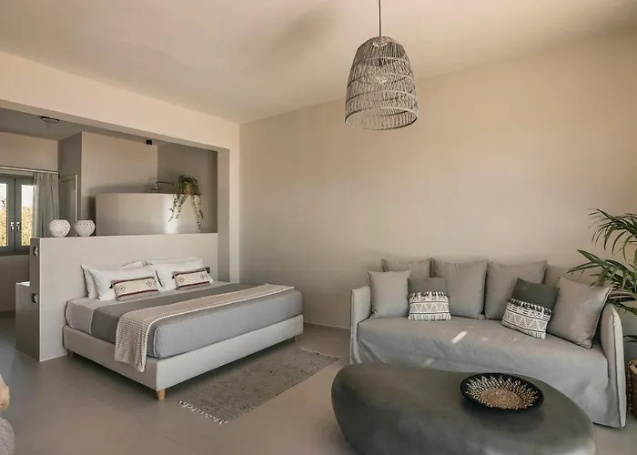 Votsalo Suite-grand Blue Lixouri