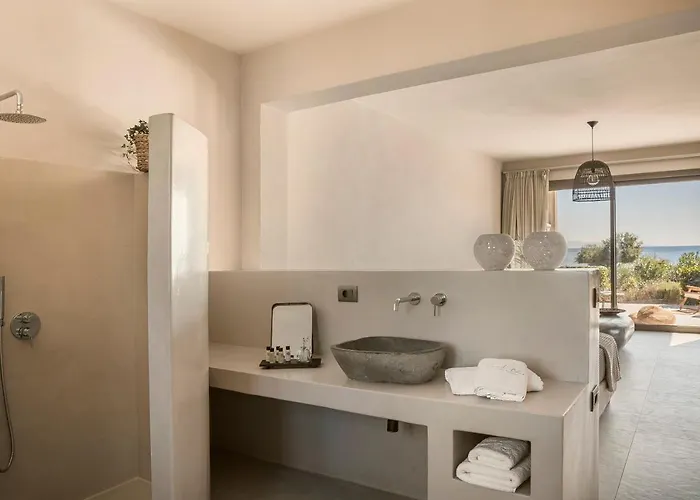 Votsalo Suite-grand Blue Lixouri