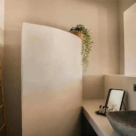 Votsalo Suite-grand Blue