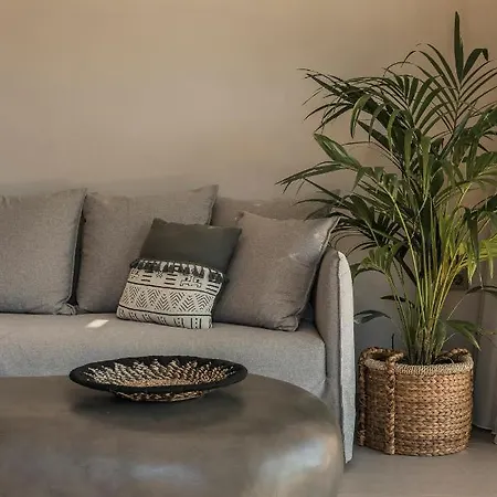 Votsalo Suite-grand Blue * Lixouri