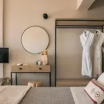Votsalo Suite-grand Blue
